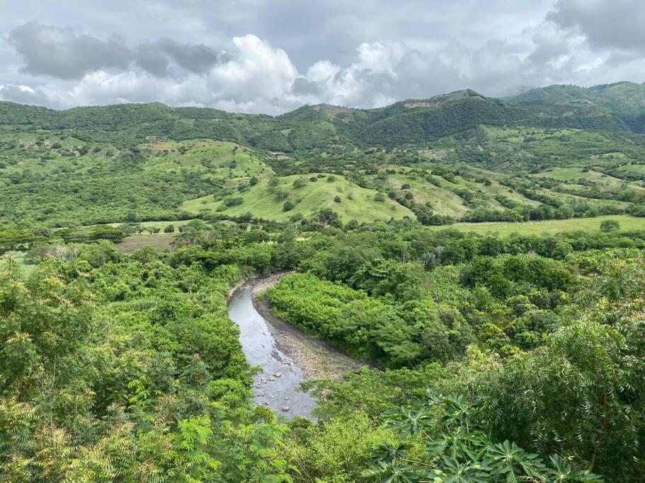 Finca Campestre Con Hermosa Vista アナポイマ エクステリア 写真